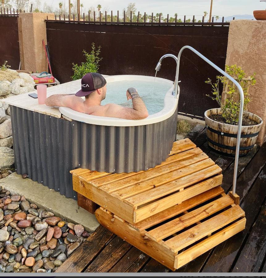 Hotel Mi Kasa Hot Springs 420,Adults Only, Clothing Optional à Desert Hot Springs Extérieur photo